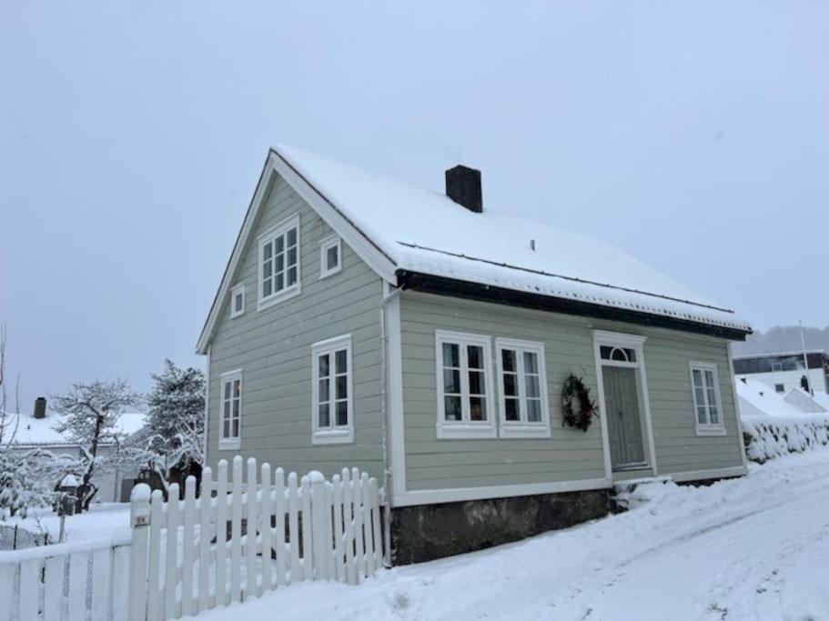 Elins Gjestehus Egersund Εξωτερικό φωτογραφία
